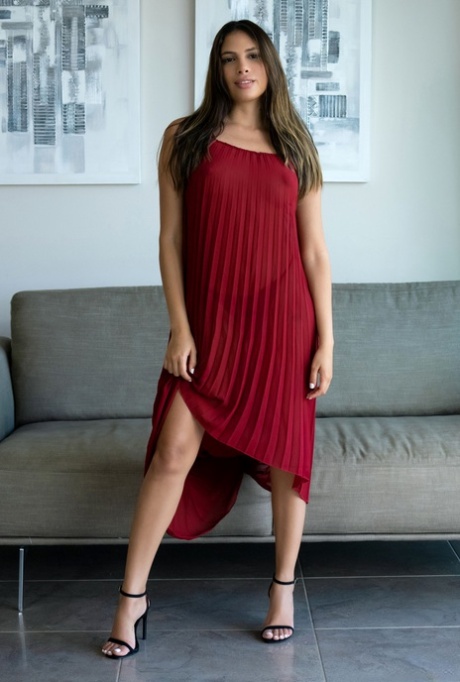 Atatürk VIP Escort Modeli Selin (Podyum Standartlarında)